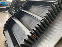 Industrial Bulk Corrugated Sidewall Rubber Conveyor Belts with cleats for Coal Mining Cement Quarry Crusher