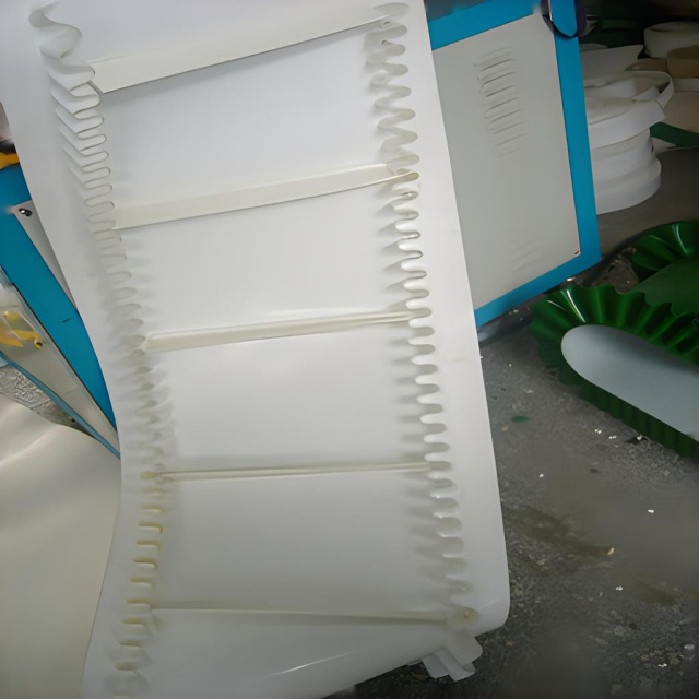 White / Green Color Food Grade Skirt Rubber Conveyor Belts