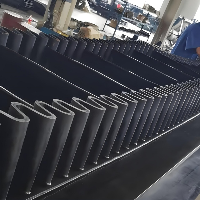 Skirt Rubber Conveyor Belt with Cleats Sidewall Rubber Conveyor Belts